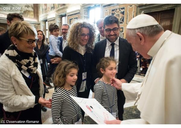 Pápež František rodičom katolíckych škôl: Zasaďte sa za kvalitu